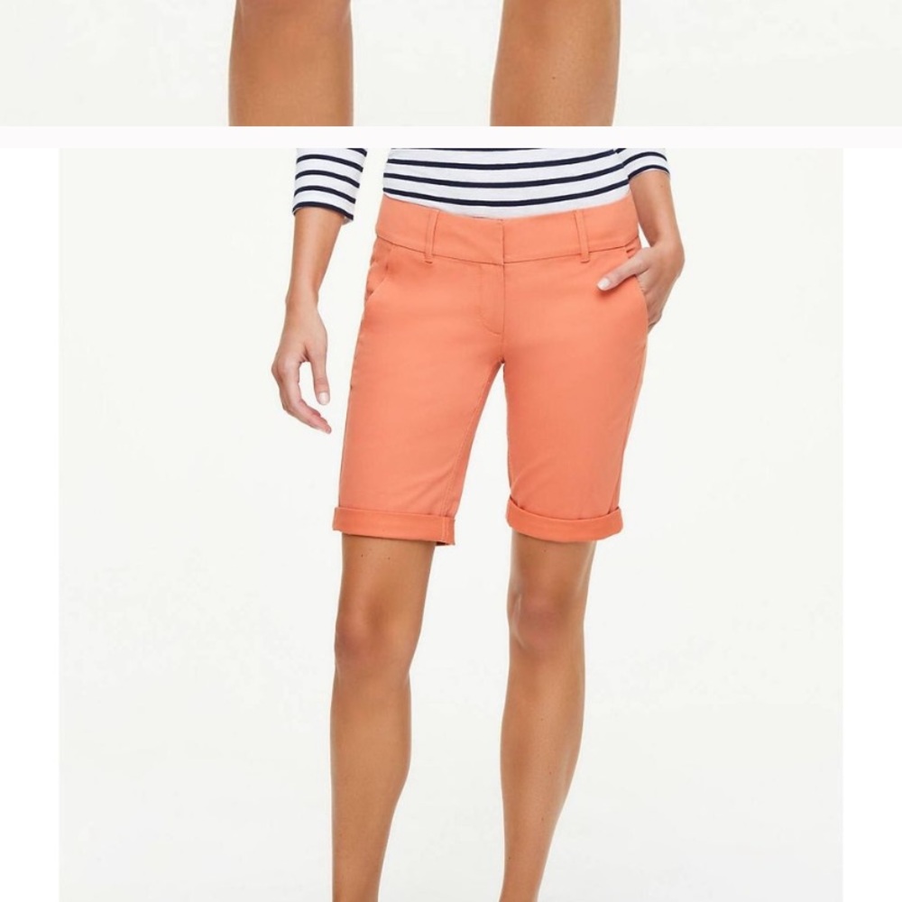 Size 4 Bermuda shorts LOFT